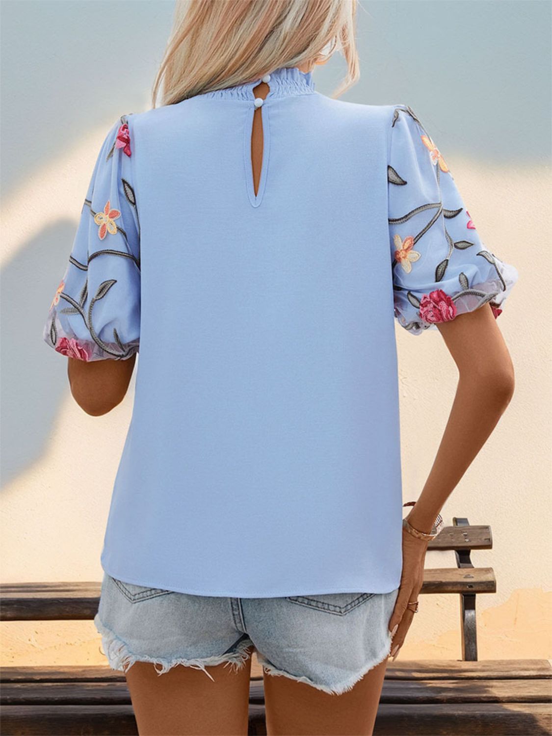 Embroidered Puff Sleeve Blouse