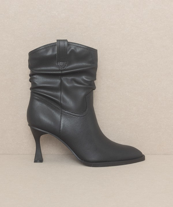 Vegan Leather Riga - Western Inspired Slouch Boots