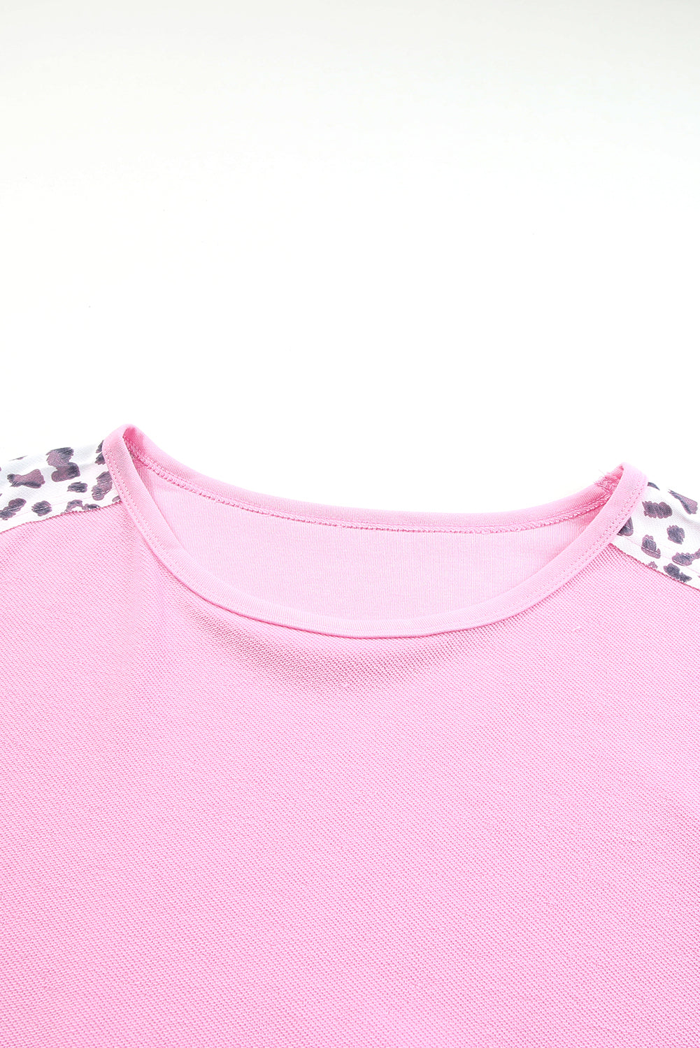 Pink Exposed Seam Leopard Print Plus Size Sweatshirt