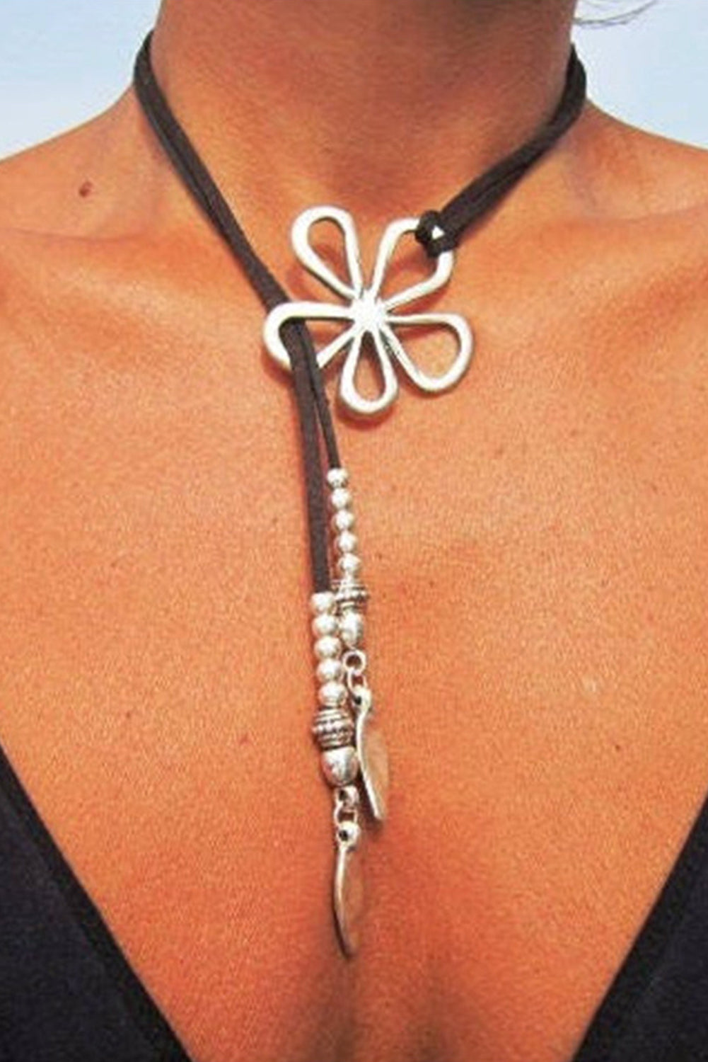 Silver Hollow Out Floral Leather Rope Necklace