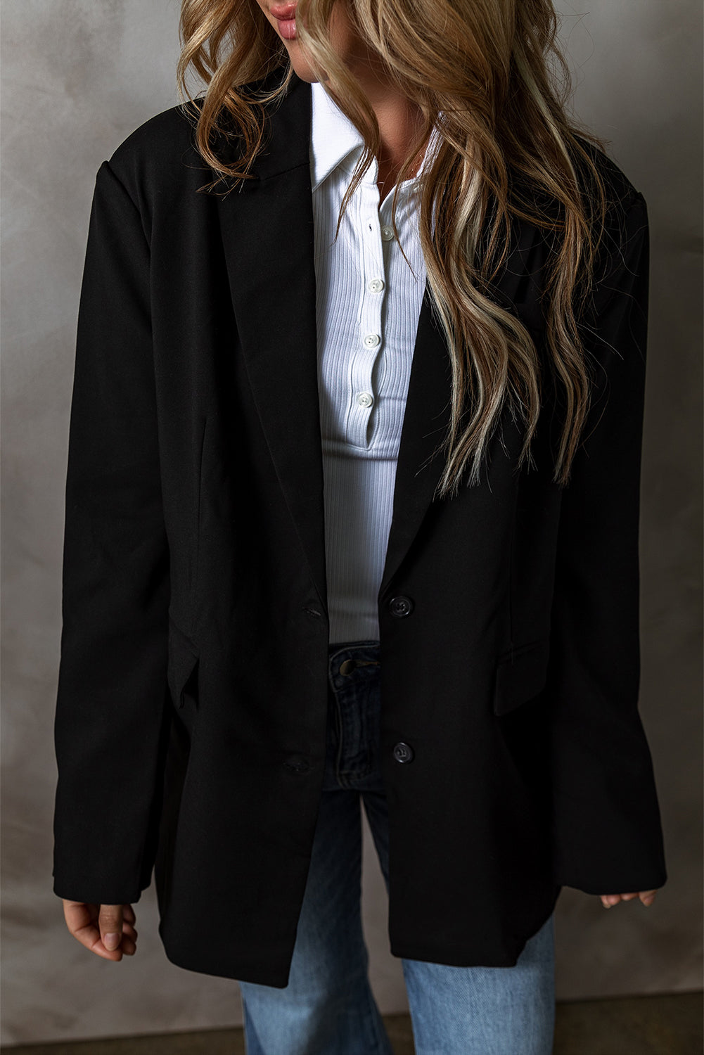 Black Lapel Flap Pocket Blazer