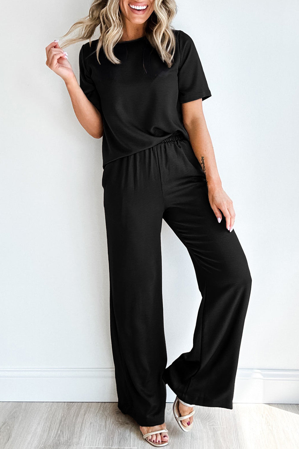 Solid Color T Shirt & Wide Leg Pants Set