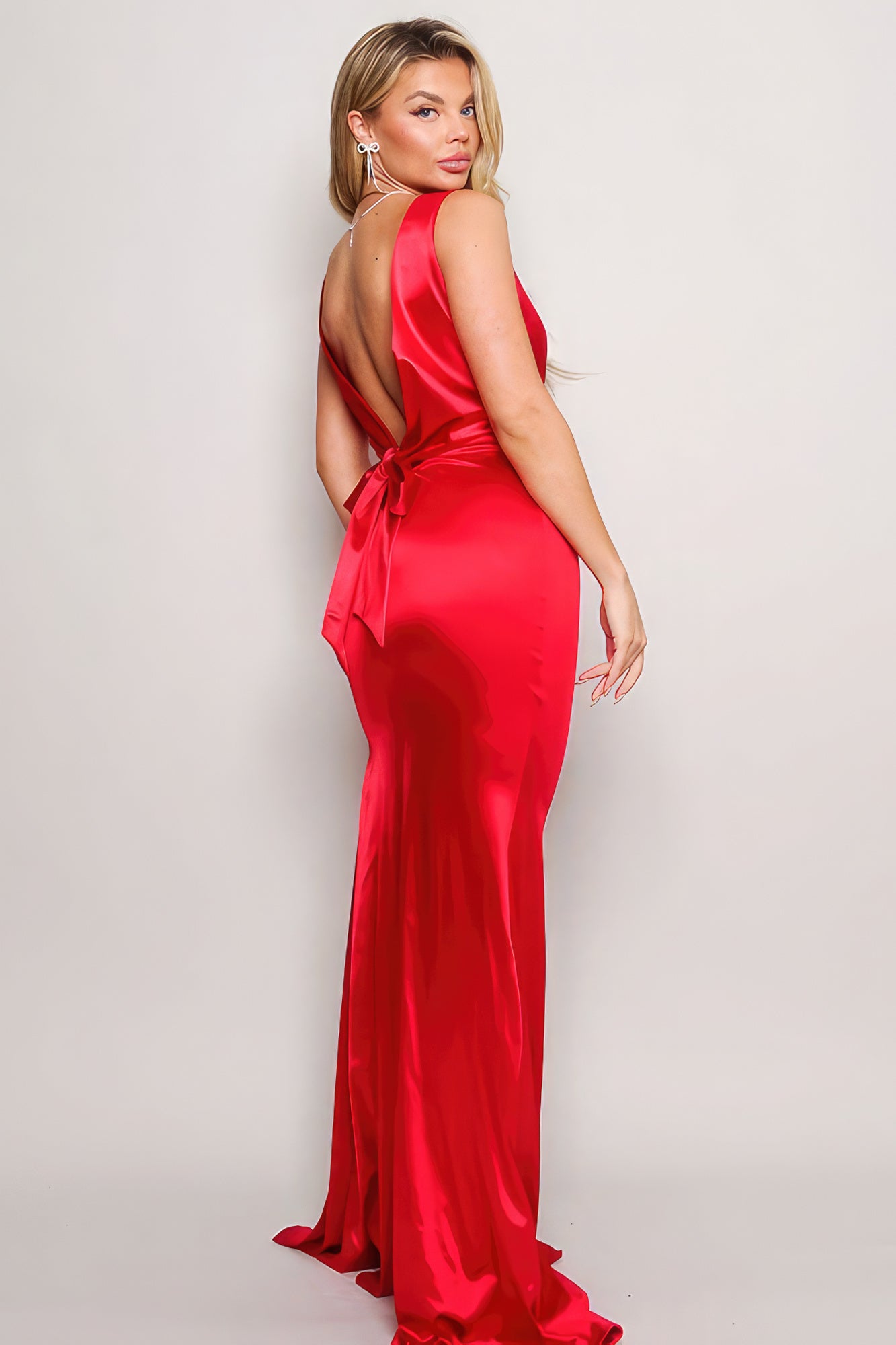 Sleeveless Deep V Low Back Maxi Dress