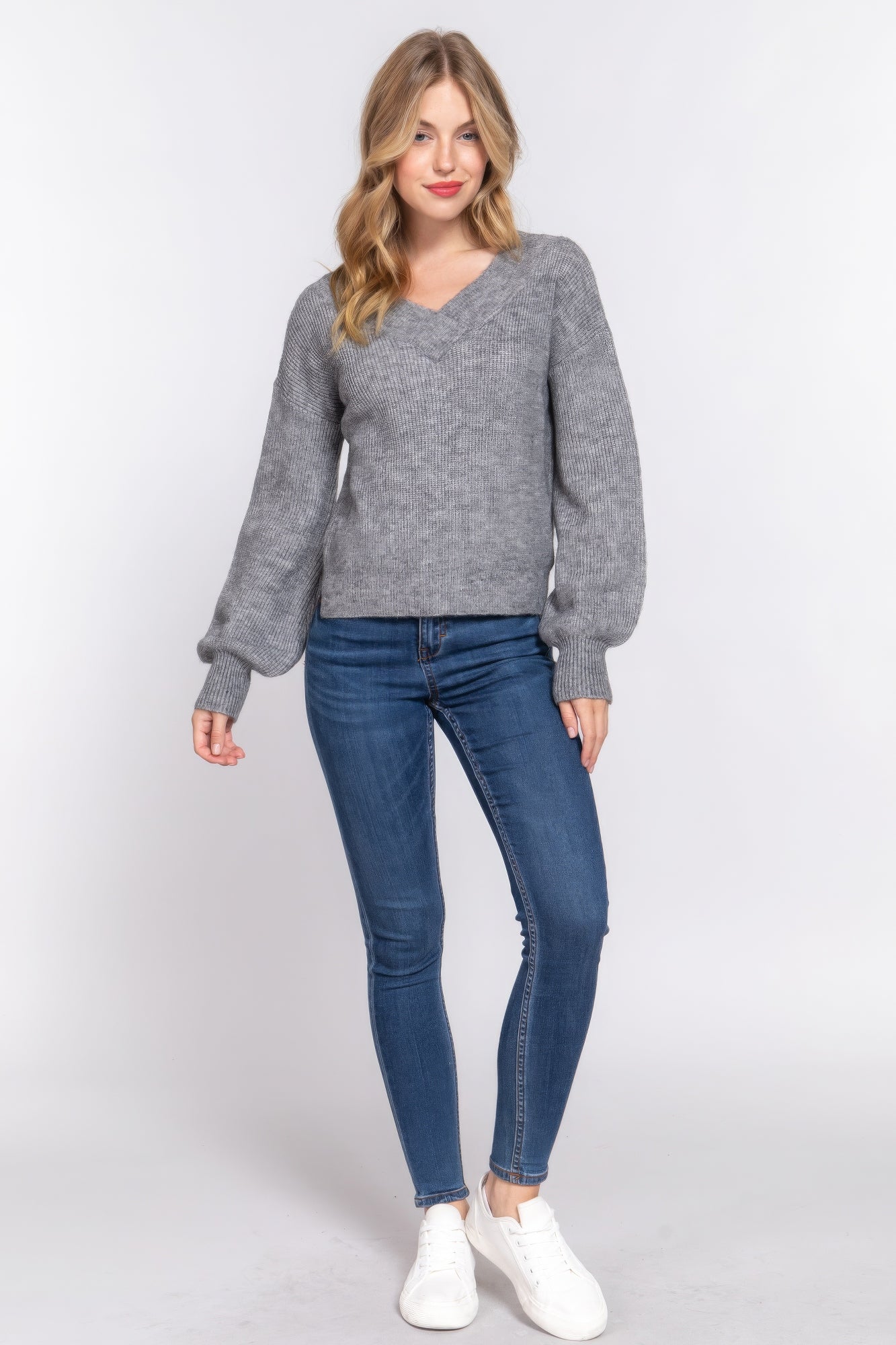 Long Slv V-neck Sweater