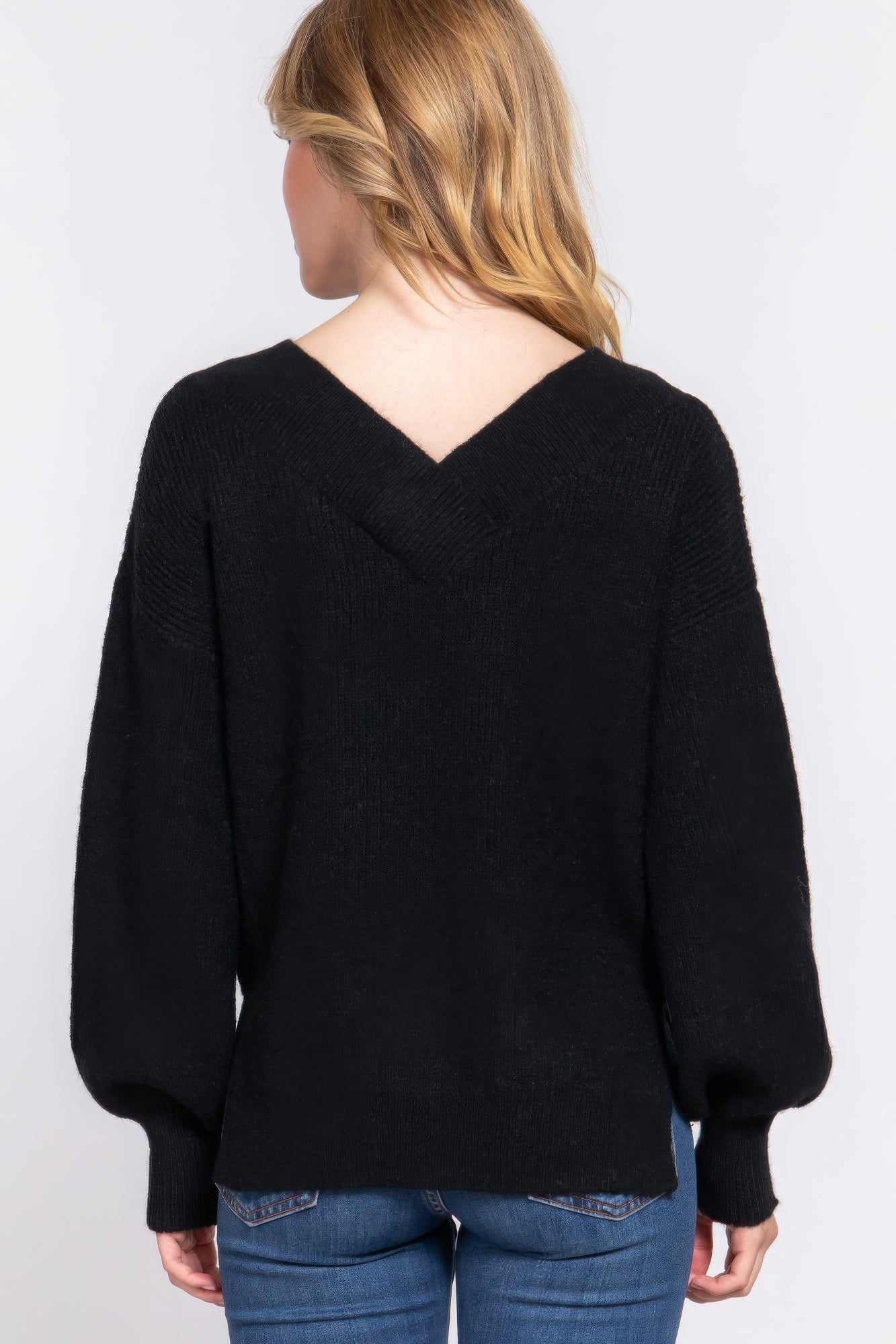 Long Slv V-neck Sweater