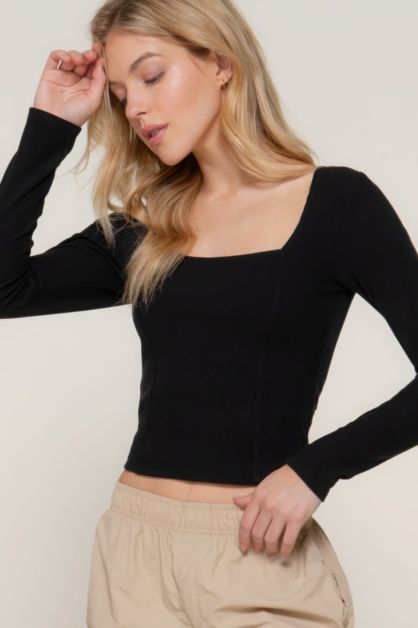 Long slv sweetheart knit top