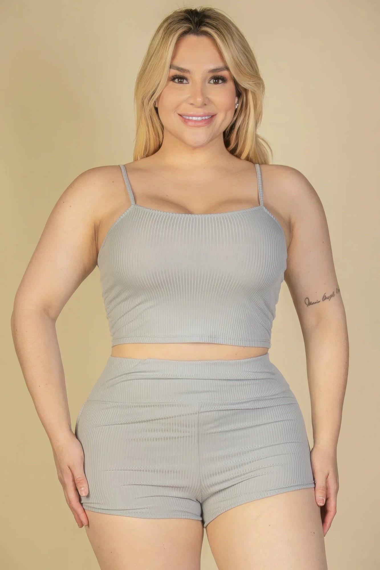 Plus Size Ribbed Crop Top & Ruched Shorts Set