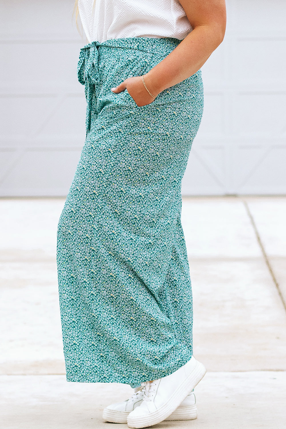 Green Plus Size Floral Wide Leg Pants